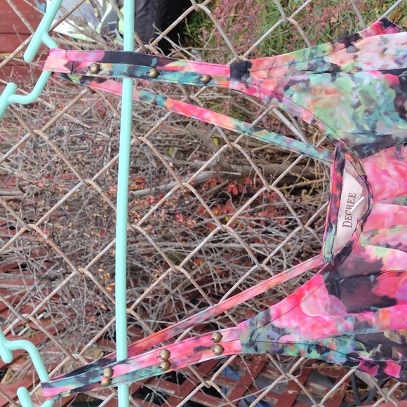 Tank top - Picture 2 of 8